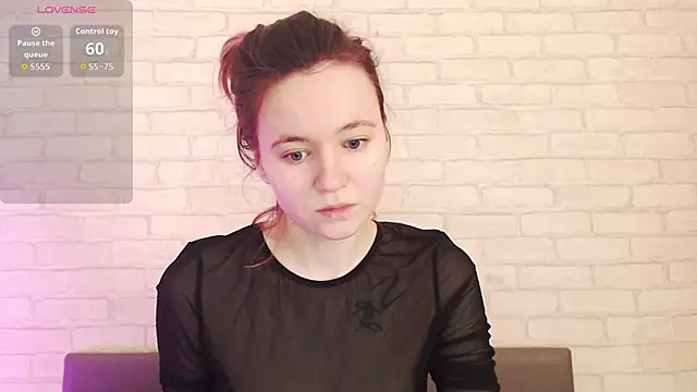 Snapshot of Ericha_Stone chatting on 04/11/26, 01:21 Ericha Stone online show from 04/11/26, 01:21