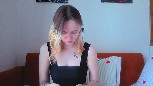 Snapshot of Ericha_Stone chatting on 07/15/26, 07:35 Ericha Stone online show from 07/15/26, 07:35
