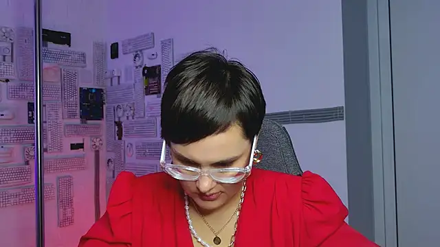 LauraDavidsons online show from 09/14/25, 07:18