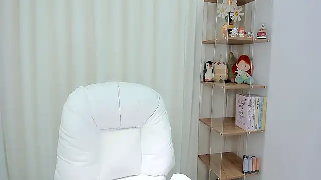 Snapshot of Nia-daozhu111 chatting on 01/17/26, 08:19 Nia-daozhu111 online show from 01/17/26, 08:19
