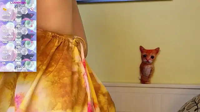 Snapshot of MauraSpurrier chatting on 10/03/25, 06:49 MauraSpurrier online show from 10/03/25, 06:49