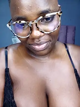 TheSpiceyQueen online show from 11/24/25, 10:26