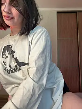 YourLittleDevil online show from 06/27/26, 06:40