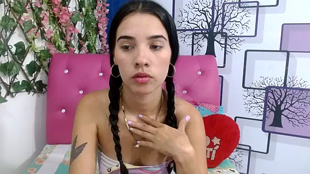 vanesa19  online show from 09/25/25, 02:10