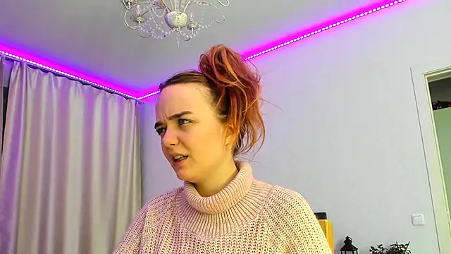 JanetShy online show from 12/03/25, 07:05