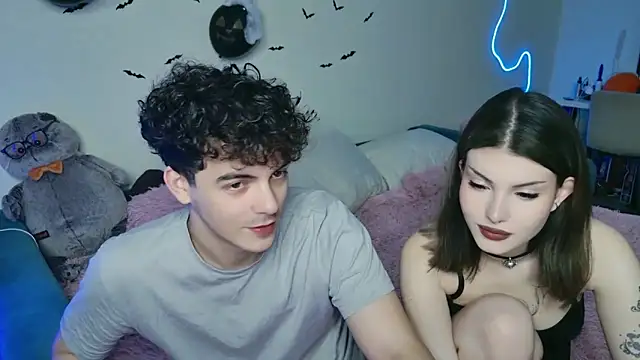 Alice18James online show from 10/17/25, 06:32