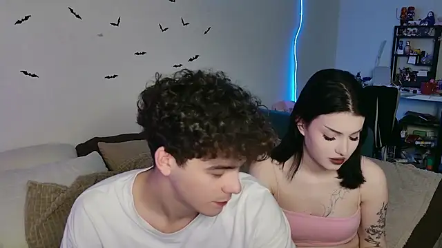 Alice18James online show from 10/29/25, 02:58