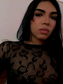 Snapshot of VeronicaSaenzx chatting on 11/16/25, 08:03 VeronicaSaenzx online show from 11/16/25, 08:03