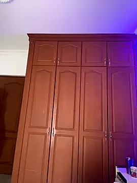 Snapshot of VeronicaSaenzx chatting on 12/14/25, 07:07 VeronicaSaenzx online show from 12/14/25, 07:07