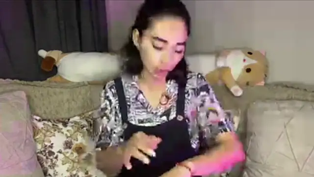 TAG MIGGI online show from 10/04/25, 07:34