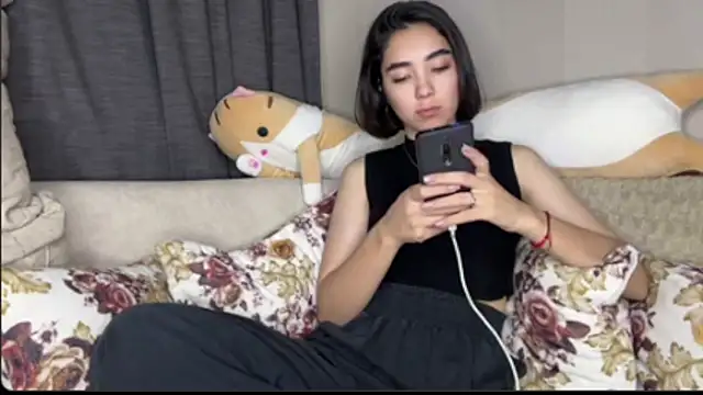 TAG MIGGI online show from 10/11/25, 06:06