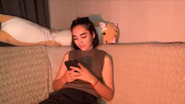 TAG MIGGI online show from 10/15/25, 03:01