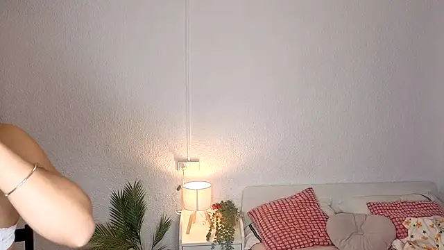 Snapshot of lillypanda chatting on 10/10/25, 08:08 lillypanda online show from 10/10/25, 08:08