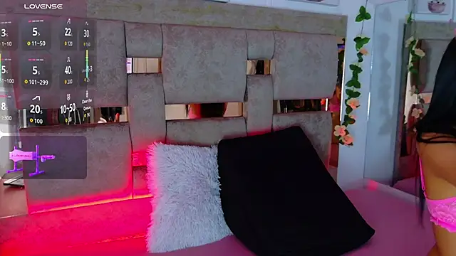 Madison 03 online show from 10/08/25, 04:54