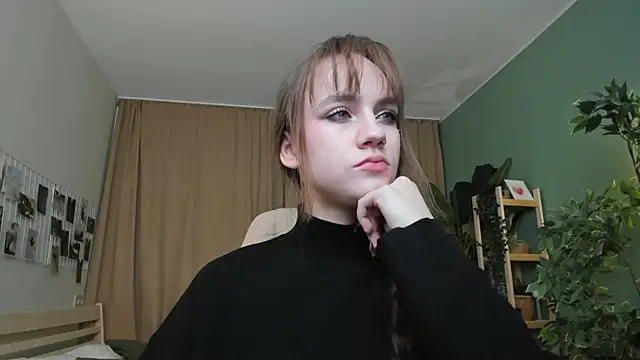 Snapshot of Jamie_Chung chatting on 12/05/25, 01:03 Jamie Chung online show from 12/05/25, 01:03