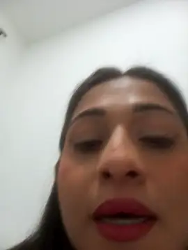 Snapshot of Alisson_Morgann chatting on 10/14/25, 04:46 Alisson Morgann online show from 10/14/25, 04:46