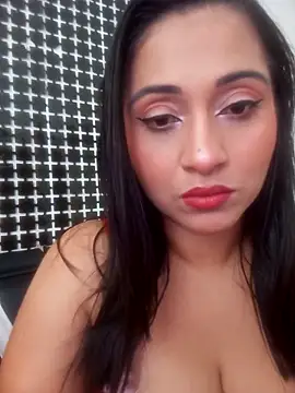 Snapshot of Alisson_Morgann chatting on 10/18/25, 04:19 Alisson Morgann online show from 10/18/25, 04:19