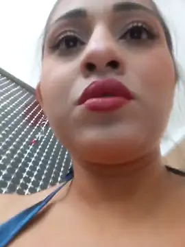 Snapshot of Alisson_Morgann chatting on 10/19/25, 05:46 Alisson Morgann online show from 10/19/25, 05:46