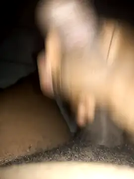 Snapshot of dann201 chatting on 10/18/25, 02:58 dann201 online show from 10/18/25, 02:58