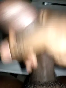 Snapshot of dann201 chatting on 12/04/25, 07:44 dann201 online show from 12/04/25, 07:44