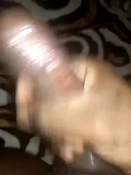 Snapshot of dann201 chatting on 12/17/25, 11:55 dann201 online show from 12/17/25, 11:55