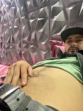 cristopher wallacee online show from 10/30/25, 04:19