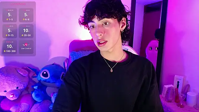 Snapshot of saanti_foxs chatting on 09/27/25, 02:27 saanti foxs online show from 09/27/25, 02:27