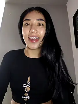 AmberGold- online show from 10/26/25, 12:11