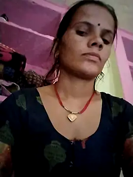 Snapshot of Sapna_meena chatting on 10/29/25, 05:10 Sapna meena online show from 10/29/25, 05:10