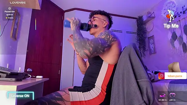 estebandi do online show from 09/18/25, 11:01