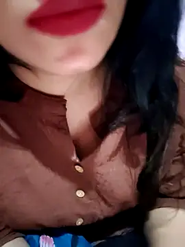 Snapshot of Dimple_sexxy chatting on 07/15/26, 02:00 Dimple sexxy online show from 07/15/26, 02:00