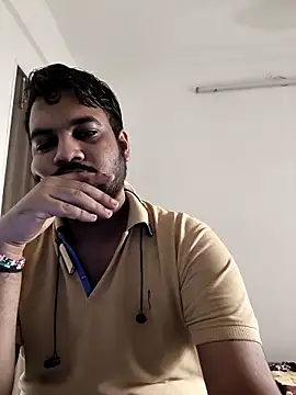 Snapshot of vinay_smalldick chatting on 11/22/25, 02:10 vinay smalldick online show from 11/22/25, 02:10