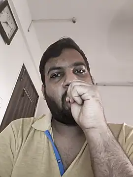 Snapshot of vinay_smalldick chatting on 11/24/25, 01:38 vinay smalldick online show from 11/24/25, 01:38