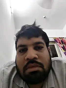 Snapshot of vinay_smalldick chatting on 11/25/25, 02:17 vinay smalldick online show from 11/25/25, 02:17