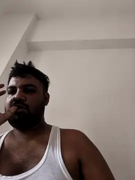 vinay smalldick online show from 07/16/26, 03:45