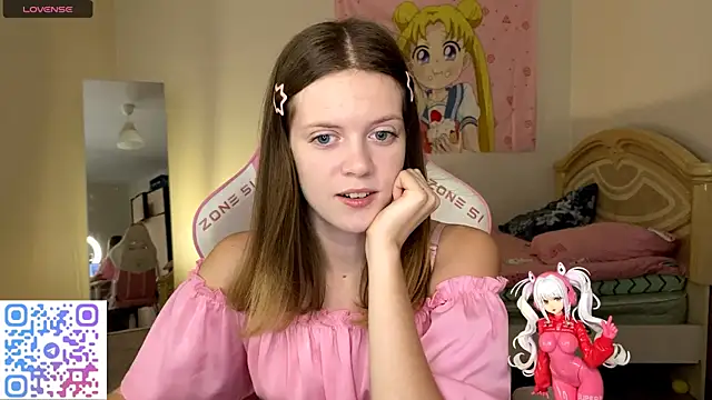 Snapshot of VibeQueenLucy chatting on 11/02/25, 12:29 VibeQueenLucy online show from 11/02/25, 12:29