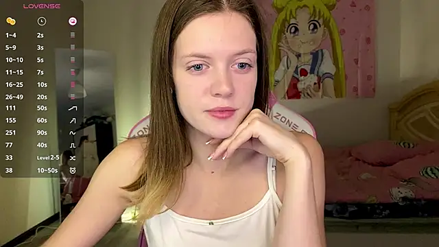 Snapshot of VibeQueenLucy chatting on 11/17/25, 10:21 VibeQueenLucy online show from 11/17/25, 10:21