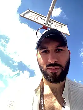 Snapshot of speddy34 chatting on 10/29/25, 10:28 speddy34 online show from 10/29/25, 10:28