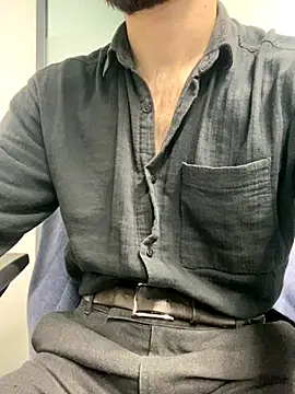 Snapshot of speddy34 chatting on 10/31/25, 06:47 speddy34 online show from 10/31/25, 06:47