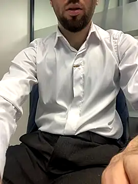 Snapshot of speddy34 chatting on 11/05/25, 06:57 speddy34 online show from 11/05/25, 06:57