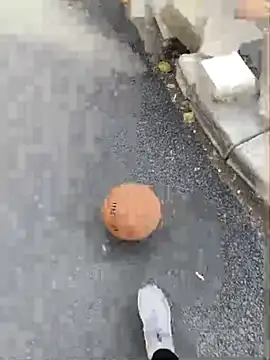 Snapshot of speddy34 chatting on 11/09/25, 10:02 speddy34 online show from 11/09/25, 10:02