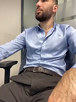 Snapshot of speddy34 chatting on 11/11/25, 06:35 speddy34 online show from 11/11/25, 06:35