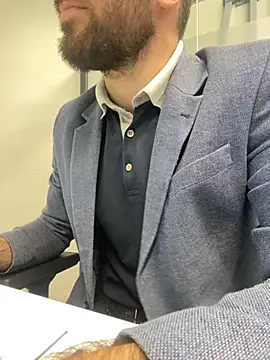 Snapshot of speddy34 chatting on 11/21/25, 06:23 speddy34 online show from 11/21/25, 06:23