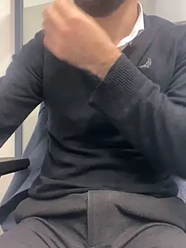 Snapshot of speddy34 chatting on 12/15/25, 06:50 speddy34 online show from 12/15/25, 06:50