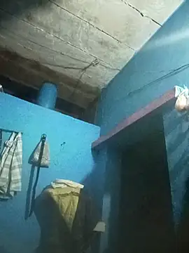 Snapshot of Hansini_Gowda chatting on 10/15/25, 05:46 Hansini Gowda online show from 10/15/25, 05:46