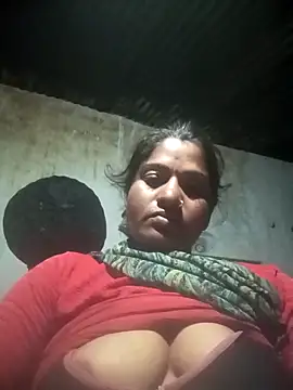 Snapshot of Hansini_Gowda chatting on 10/22/25, 10:53 Hansini Gowda online show from 10/22/25, 10:53