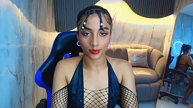 Snapshot of katty_berry_r chatting on 09/30/25, 08:03 katty berry r online show from 09/30/25, 08:03