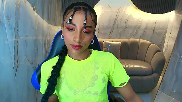 Snapshot of katty_berry_r chatting on 10/01/25, 07:42 katty berry r online show from 10/01/25, 07:42