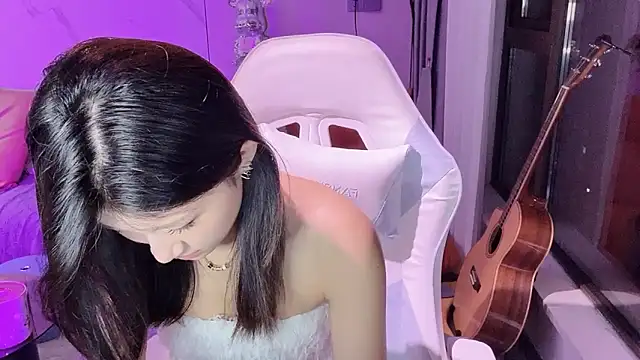 Snapshot of Lixinel-520 chatting on 10/10/25, 11:20 Lixinel-520 online show from 10/10/25, 11:20