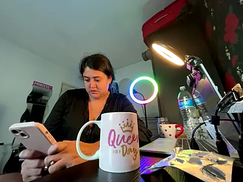 Snapshot of Prill940 chatting on 09/27/25, 06:51 Prill940 online show from 09/27/25, 06:51